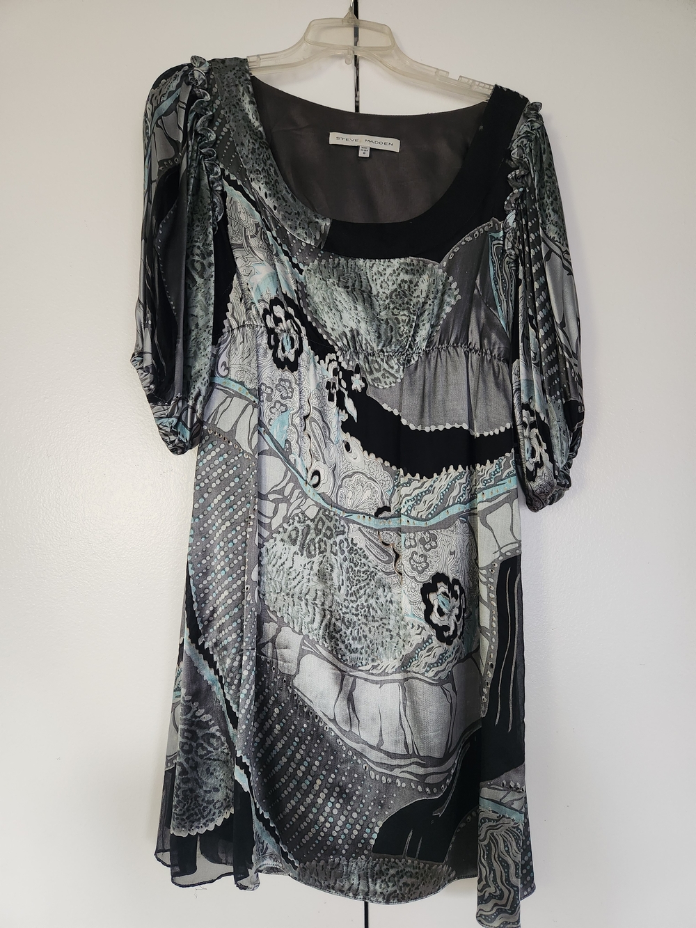 Steve Madden Black & Gray Abstract Print Tunic